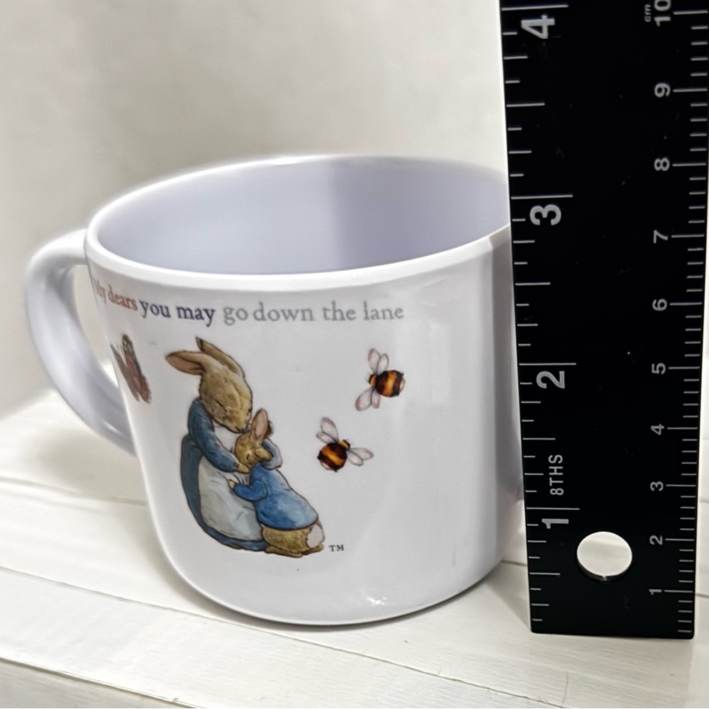 Vintage “The World of Beatrix Potter” Peter Rabbit Children’s Mug - Picture 8 of 10